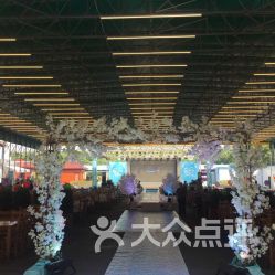 探秘岳阳际华老厂美食花园 电话、地址与特色慢摇吧经营指南
